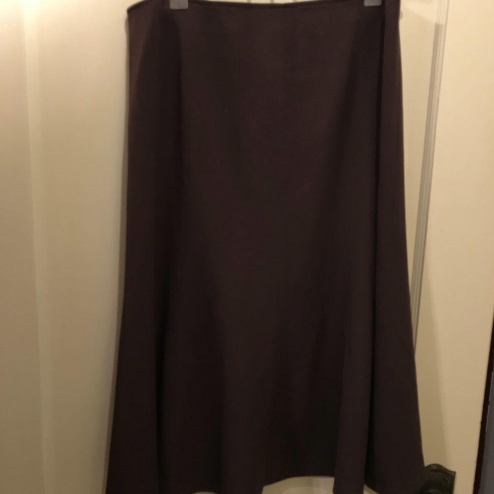 *Donating Soon* Brown professional skirt